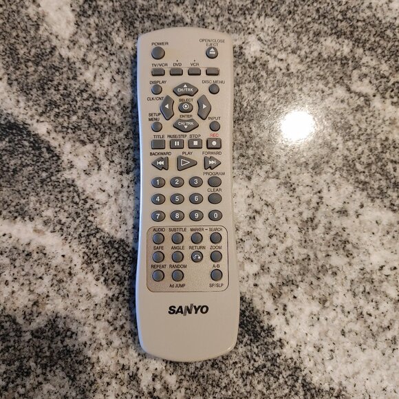 Original Sanyo Remote Control N7 HS3-4 TV / VCR - Gray - Picture 4 of 8